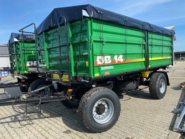 Traktorit ja maatalouskoneet